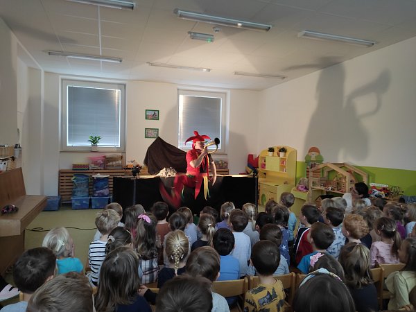 Divadlo O zvířátkách a loupežnících