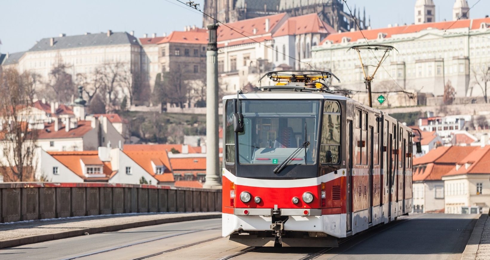 tramvaj-praha-top-1640x872.jpg